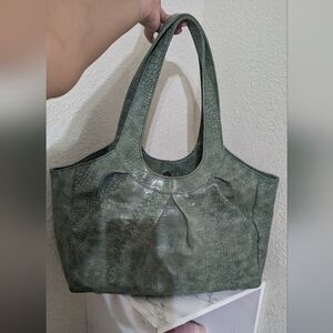 Apt 9 faux crocodile skin shoulder purse